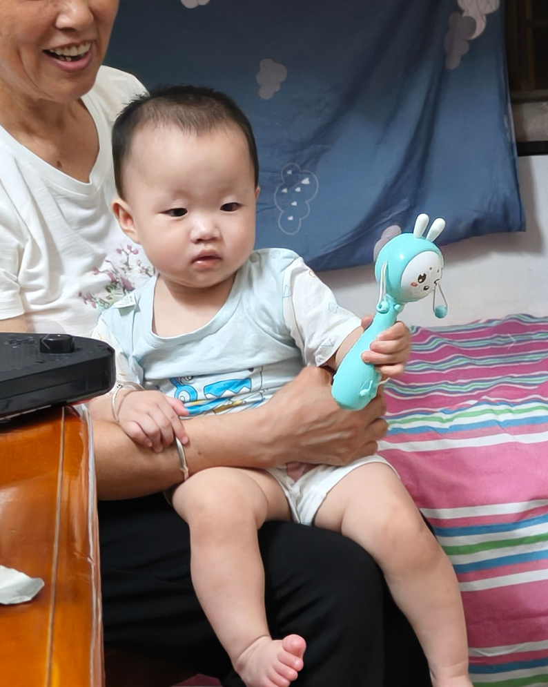 心疼我的姐姐 第1张
