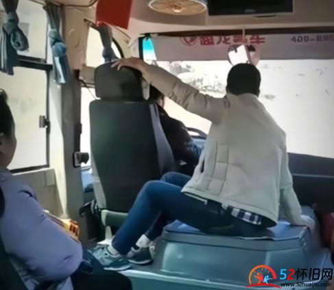 当你坐上这辆班车的时候,说明你离家不远了 第1张