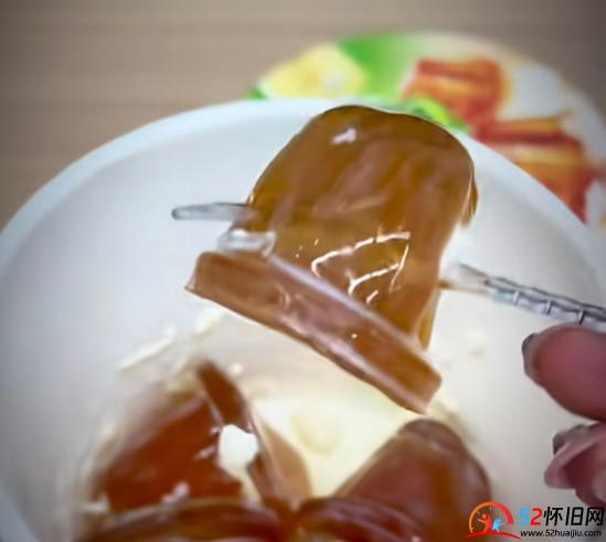 摇摇果冻，我差点忘记了还有这款零食