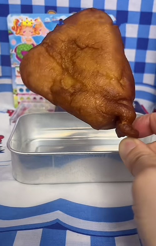 怀旧记忆:8090后老式鸡腿面包 第1张