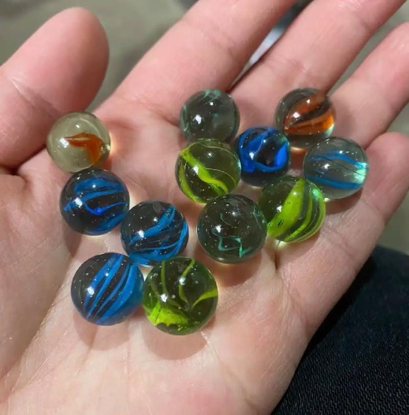 玻璃球:藏在掌心的童年宇宙 第1张