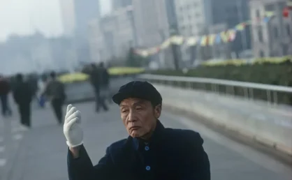 90年代黑白老照片,重温一代人的旧日烟火