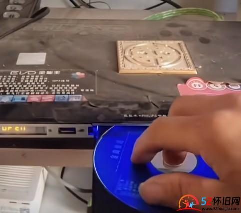 小时候的VCD，DVD你还记得吗？